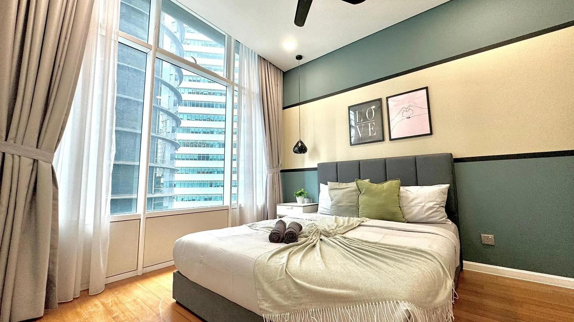 Sky Suites Deluxe 3Br Suite At Klcc Kuala Lumpur Malaysia